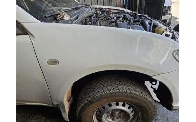 Mitsubishi L200 CR sağ ön çamurluk beyaz