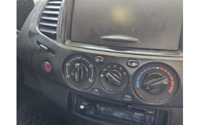 Mitsubishi L200 CR klima paneli