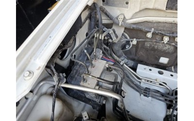 Mitsubishi L200 CR abs beyni